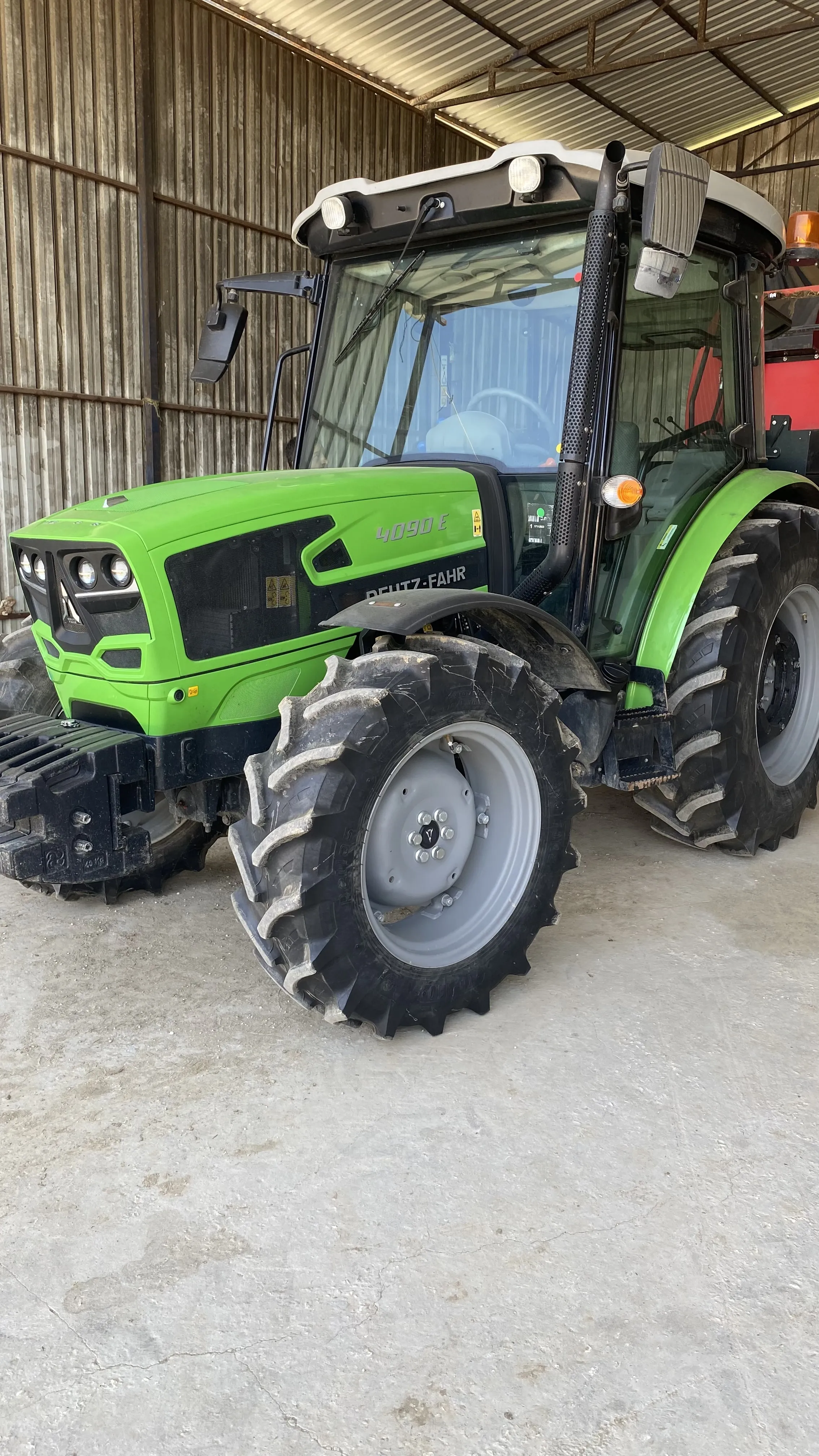Deutz fahr çekerli klimalı kabin