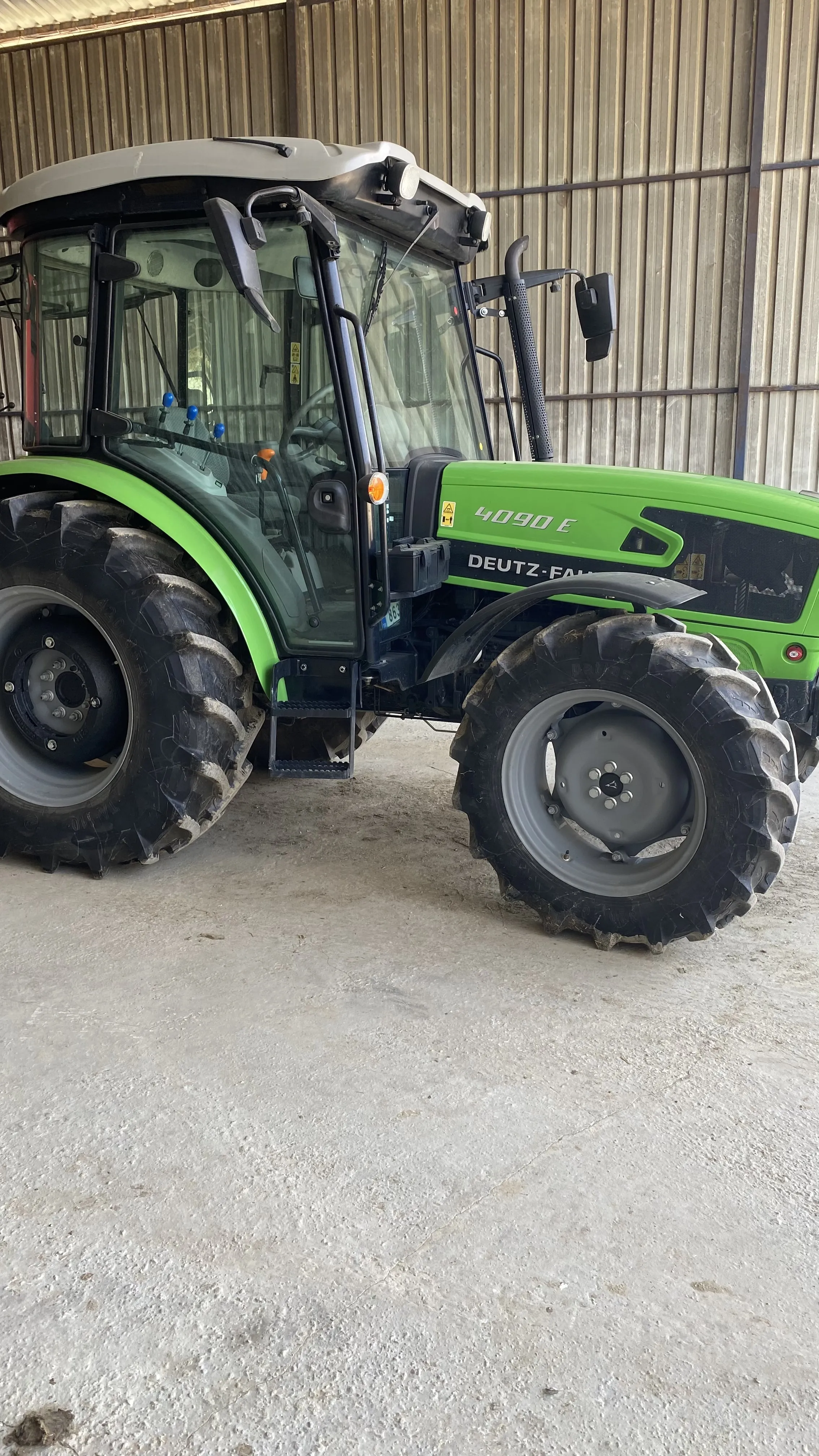 Deutz fahr çekerli klimalı kabin